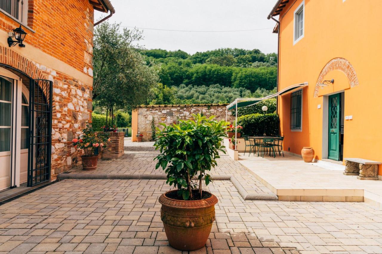 Tenuta San Giovanni Lucca - Borgo Del Locumone Extérieur photo