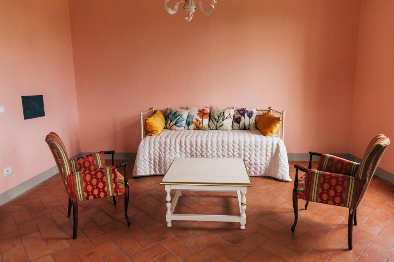 Tenuta San Giovanni Lucca - Borgo Del Locumone Extérieur photo