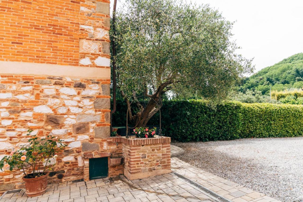 Tenuta San Giovanni Lucca - Borgo Del Locumone Extérieur photo